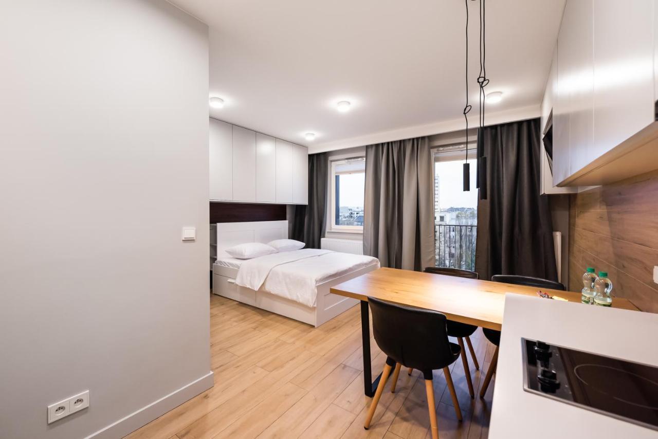7th Floor Atelier Praga Apartment